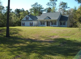 619 White Oak Xing, Swansboro, NC 28584