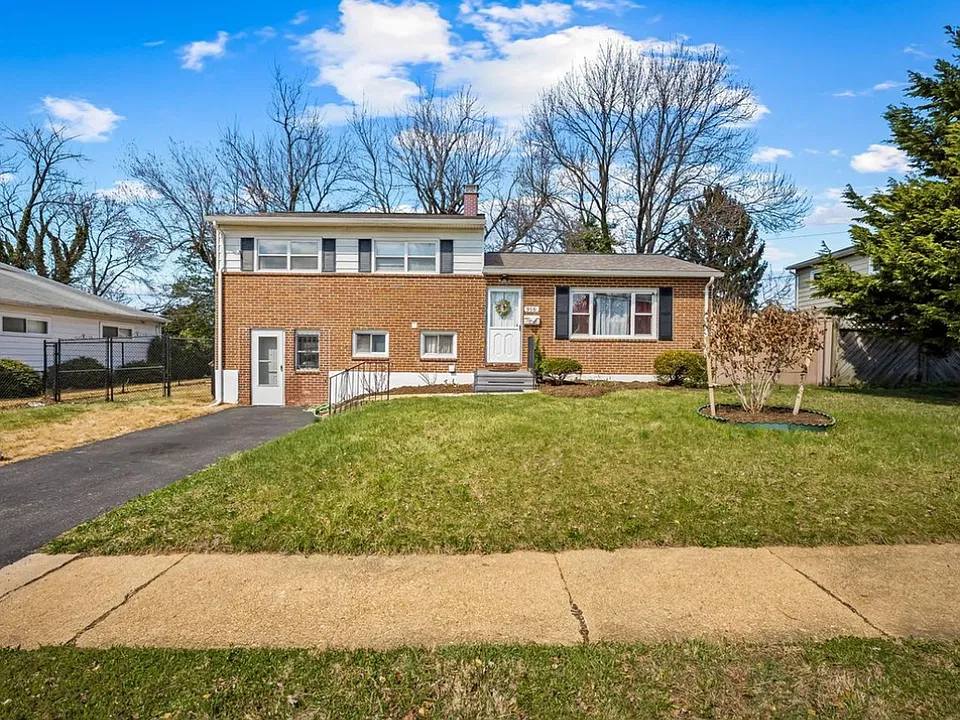 916 Prestwood Rd