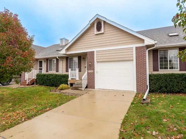 1545 Prairie Ct, Altoona, IA 50009