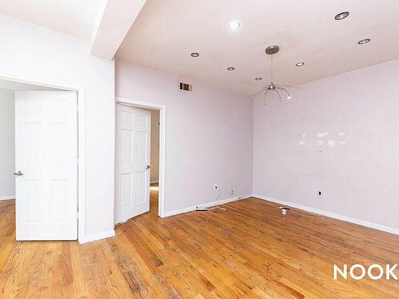 3rd image of 100 Rogers Ave APT 2R
