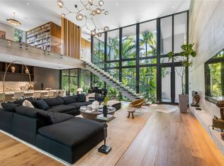 3910 Battersea Rd, Miami, FL 33133