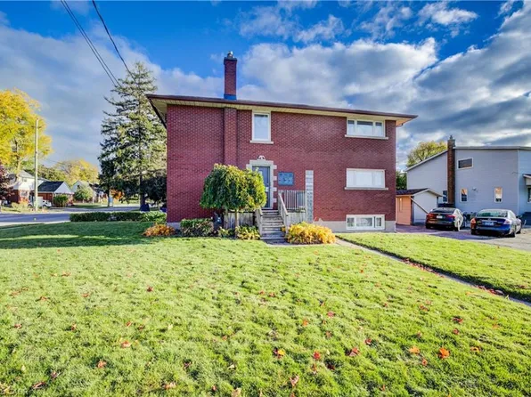 263 Highland Rd W, Kitchener, ON N2M 3C4