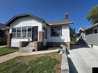 2730 Whitmore St, Omaha, NE 68112