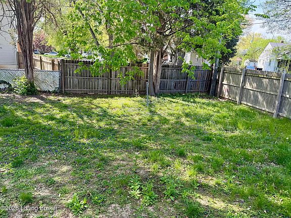 3rd image of 1004 S 45th St