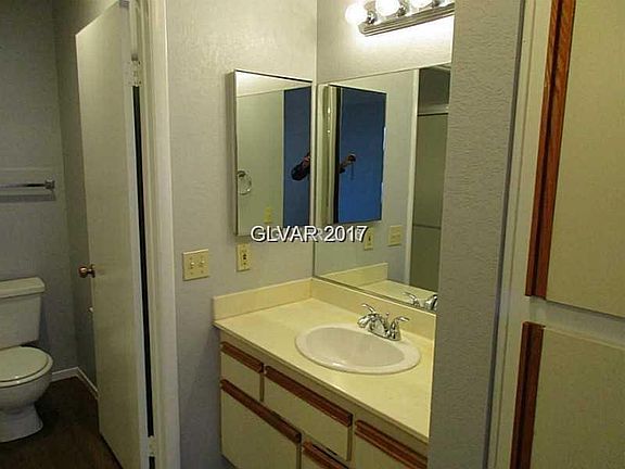 3rd image of 4724 Nara Vista Way Unit 101