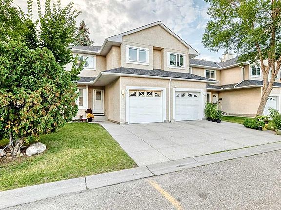 2nd image of 388 SE Sandarac Dr NW #76