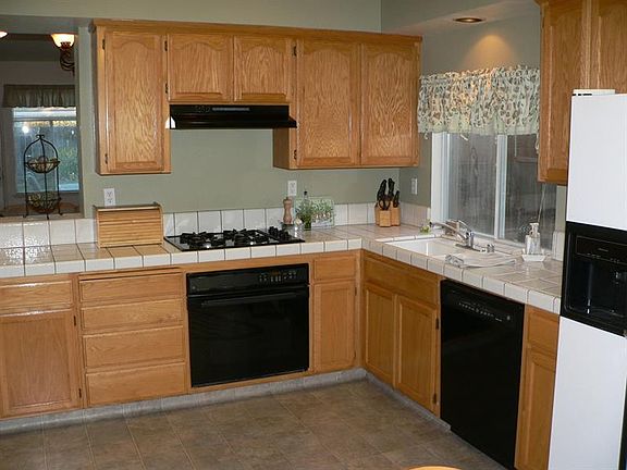 3rd image of 2164 Teakwood Ct