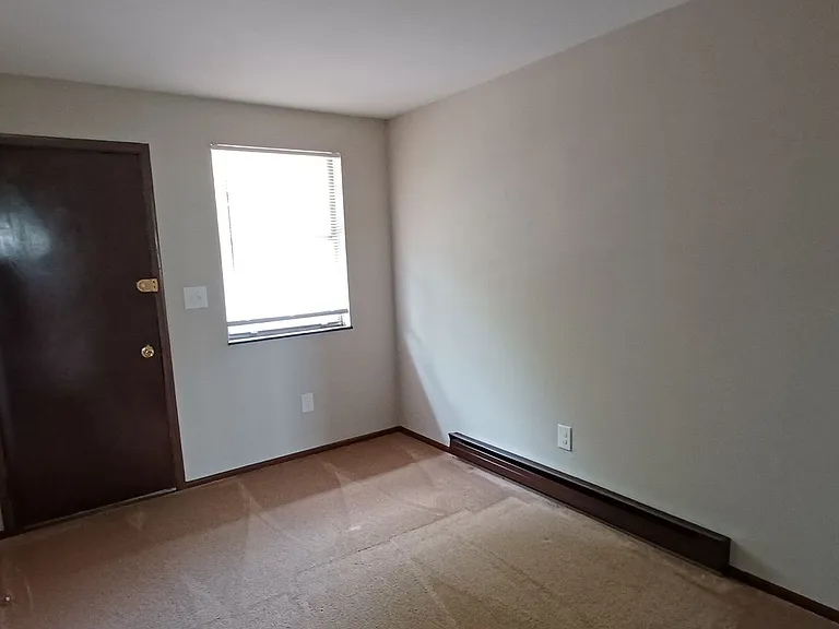 Sanlor Apartments — Photo 11