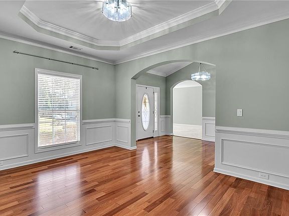 3rd image of 1405 Manston Ct
