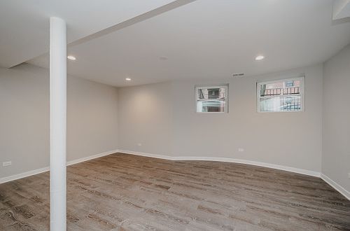 5th image of 2325 S California Ave #4