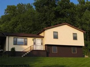 290 Aarons Creek Rd, Morgantown, WV 26508
