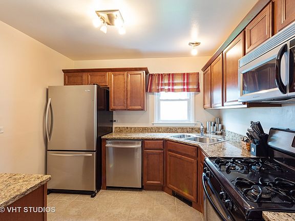 4th image of 2209 Kingfisher Ln