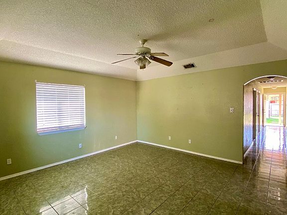 4th image of 3446 Reforma Dr