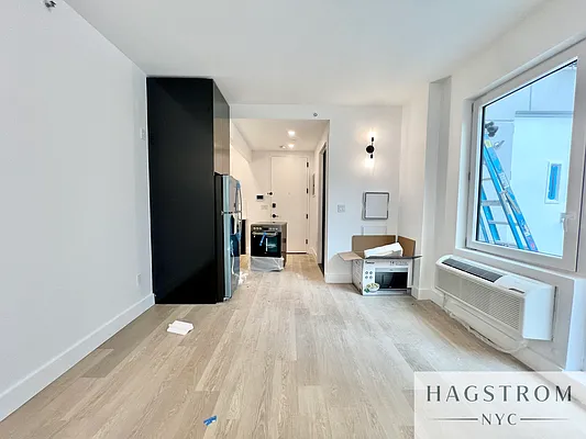 Rented by Hagstrom Management Inc | media 19