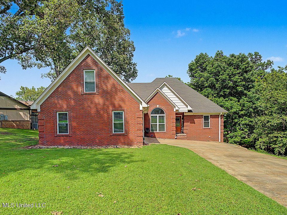 1st image of 4536 Victoria Dr