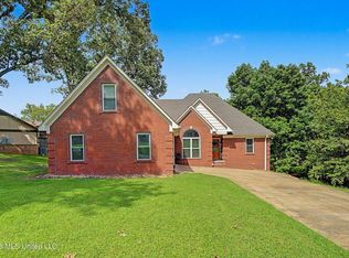 4536 Victoria Dr, Nesbit, MS 38651