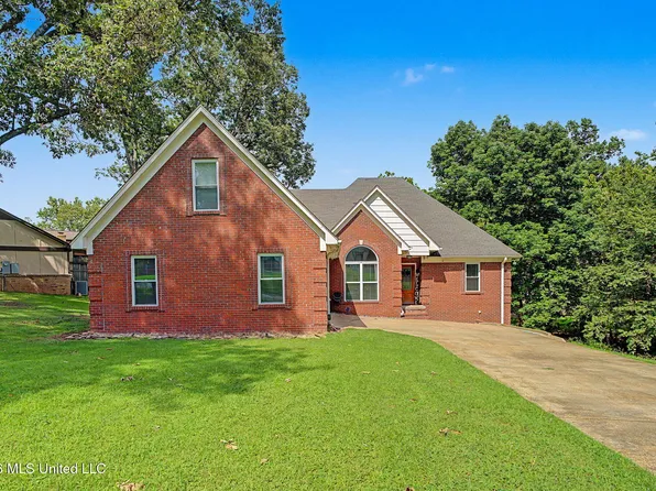 4536 Victoria Dr, Nesbit, MS 38651