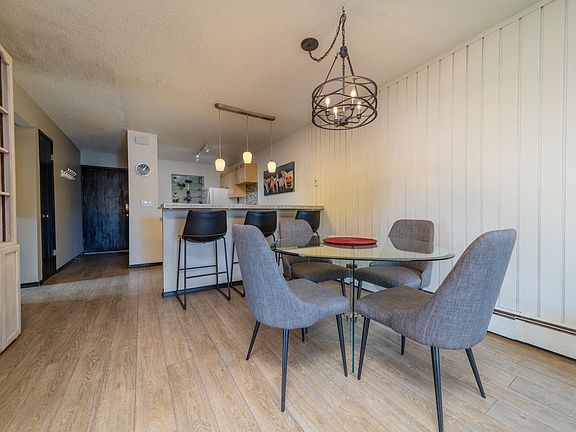 4th image of 3150 Lakeside Dr APT 309