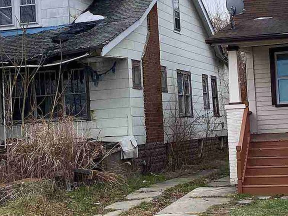 7303 Elmhurst
