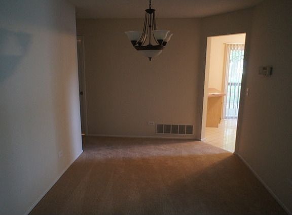 5th image of 2462 Brunswick Cir APT D