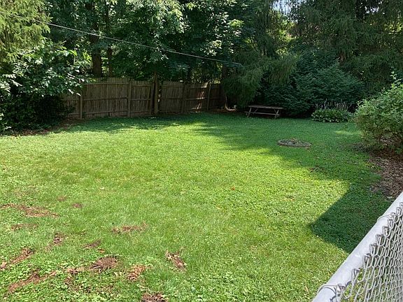 4th image of 532 Larzelere Ave