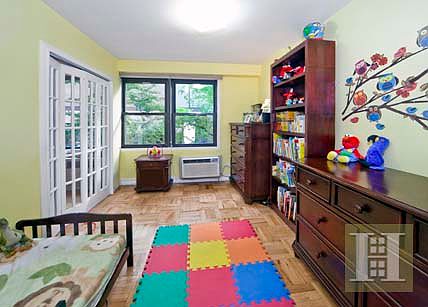 5th image of 220 E 54th St APT 2E