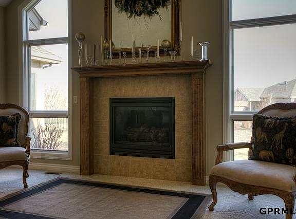 3rd image of 7960 Westshore Cir