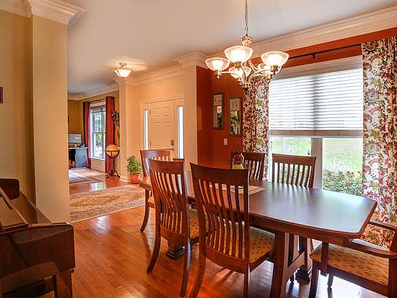 Formal dining room