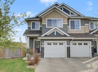 2326 74th St SW, Edmonton, AB T6X 0V5