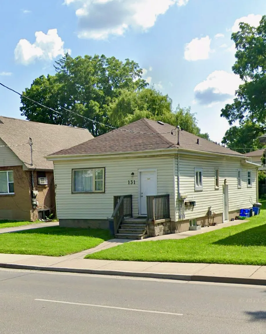 131 Wharncliffe Rd N #1 photo 1
