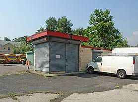 2nd image of 150 W 3rd St