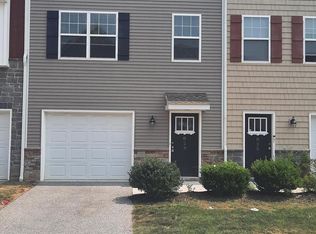 823 Admirals Quay Dr, Mechanicsburg, PA 17050