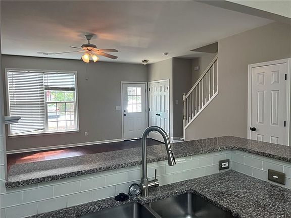 5th image of 13300 Morris Rd Unit 65