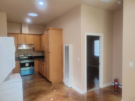 2nd image of 2648 Van Winkle Ln #B