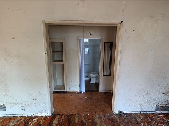 4th image of 1811 W 5th Street