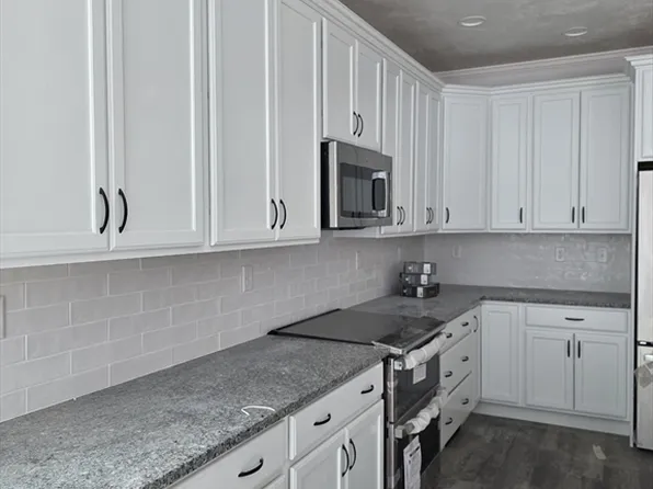 10 Fidelity Dr #5, Rutland, MA 01543