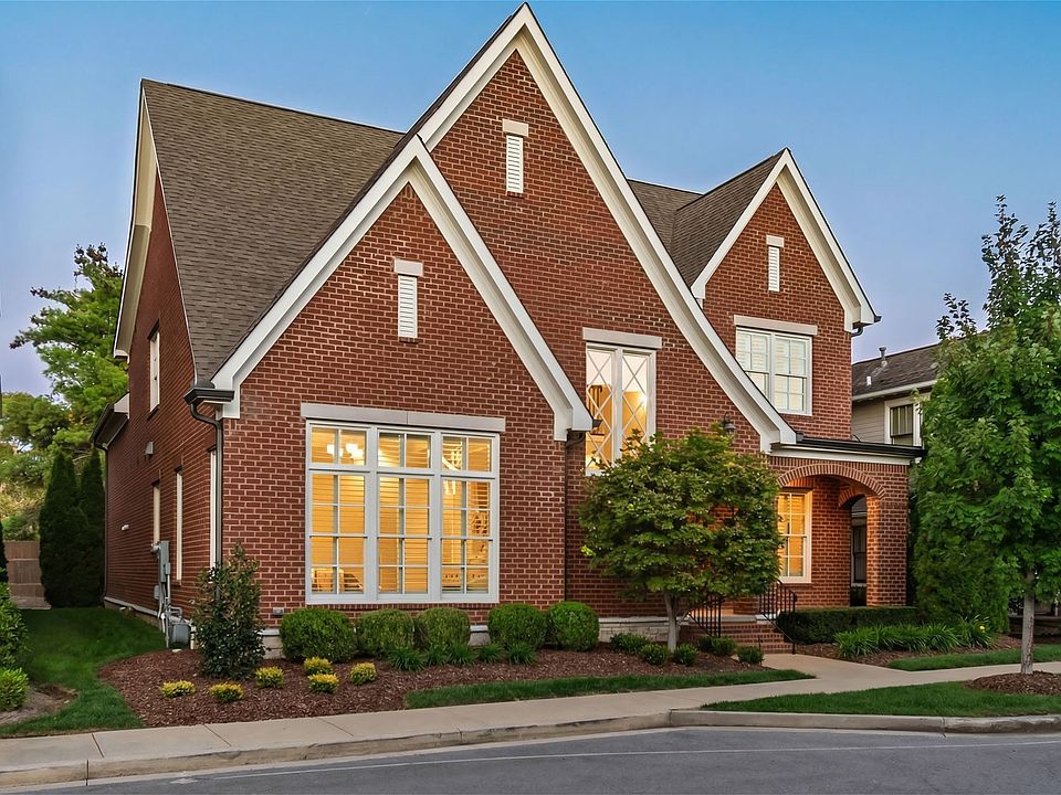 1st image of 105 Ransom Ave