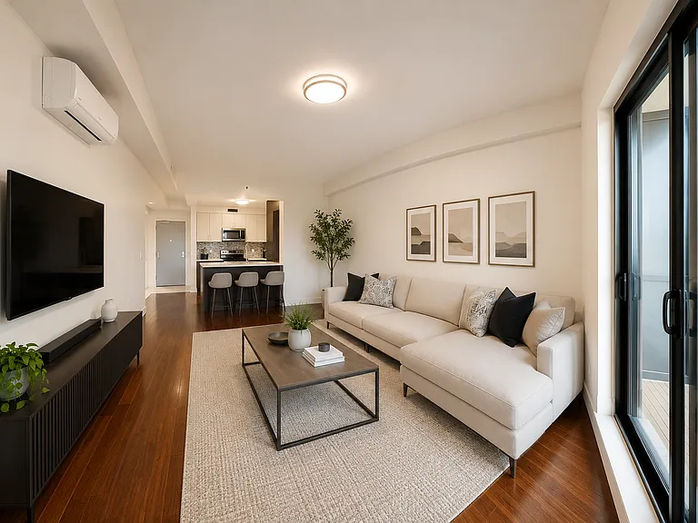 1202 Avenue M #3 — Photo 2