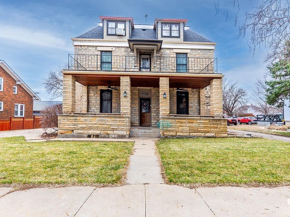 1st image of 607 Ohio St