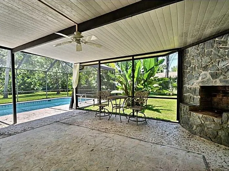 2736 Whippoorwill Ln — Photo 18