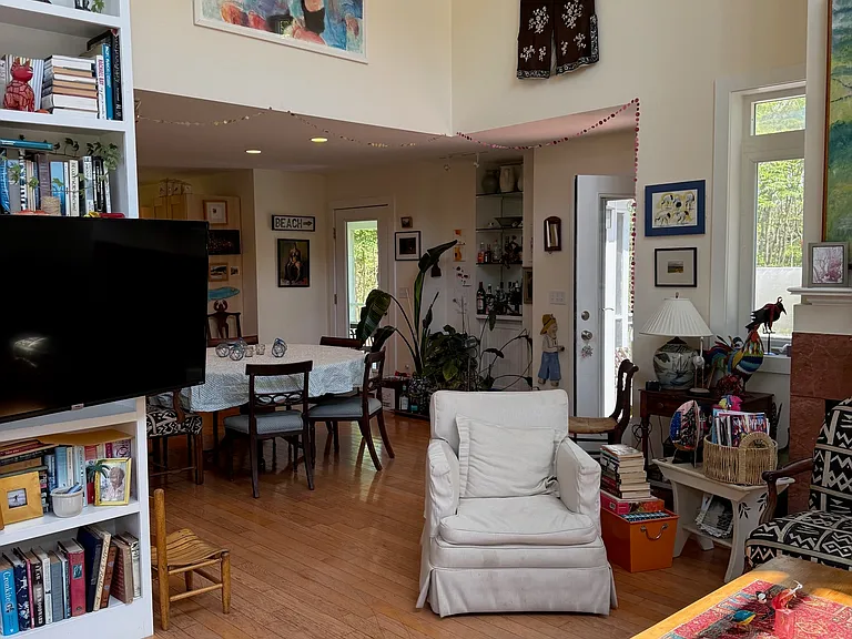 221 Wamphassuc Rd — Photo 6