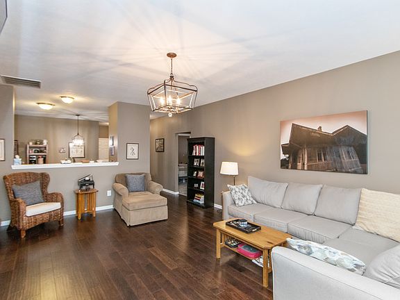4th image of 9858 Brook Wood Dr
