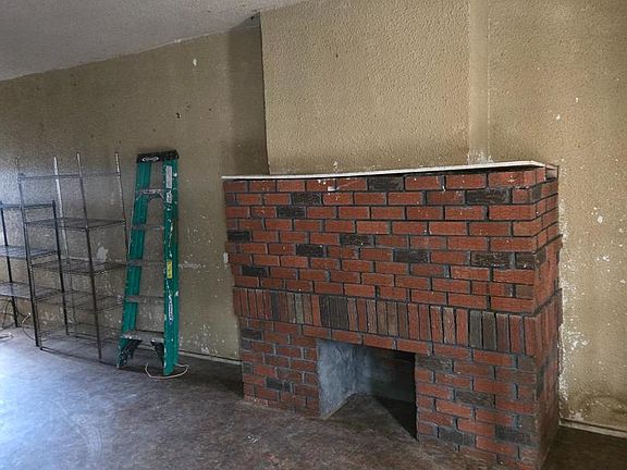 4th image of 5105 Funston St
