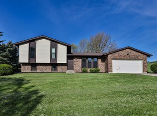 6157 Benzing Dr, Fairfield, OH 45014