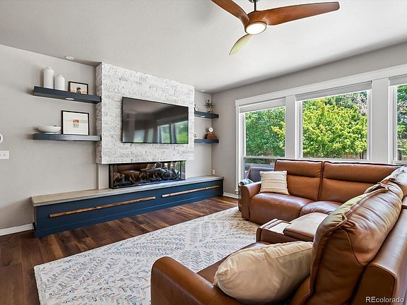 4th image of 3043 W 109th Place