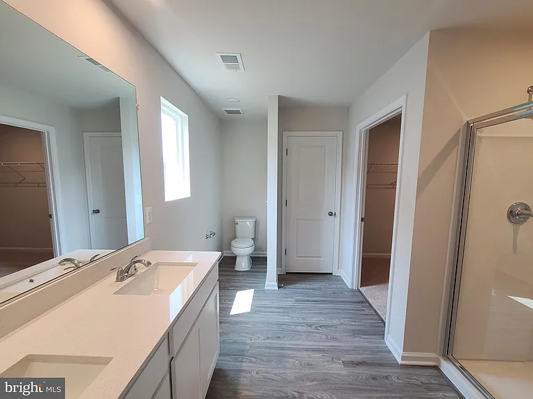 11 Holly Rd — Photo 10