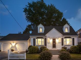 69 Warwick St, Woonsocket, RI 02895