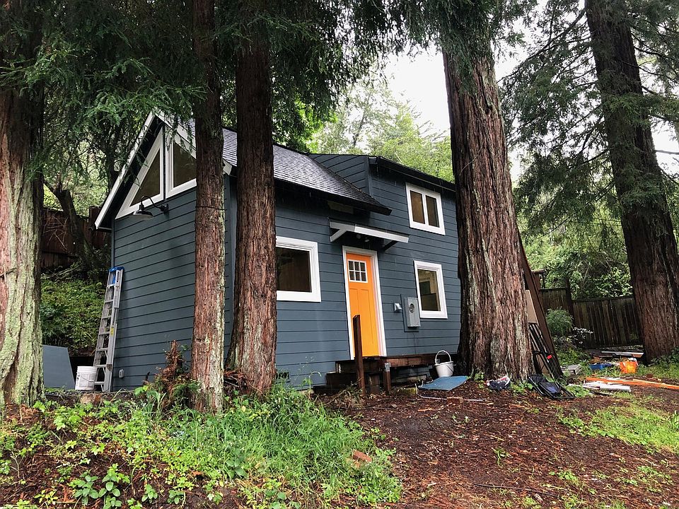 Newly constructed free standing cottage in nature with Redwood trees right outside