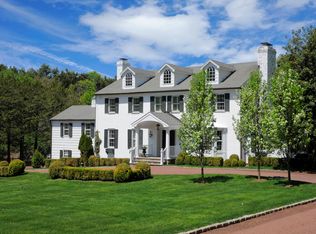 571 Round Hill Rd, Greenwich, CT 06831