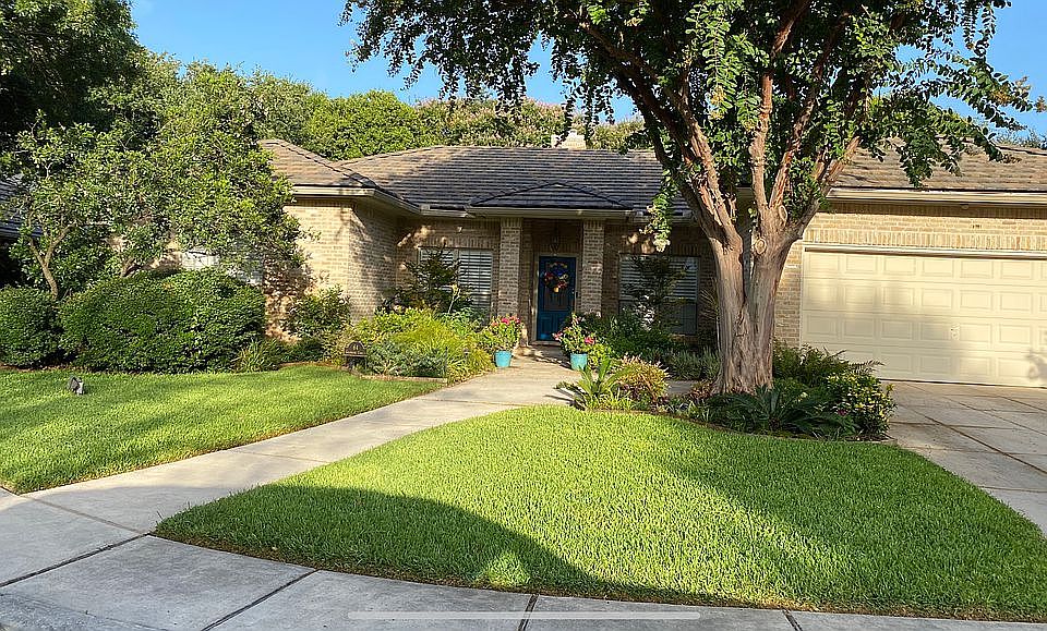 1st image of 64 Granburg Cir
